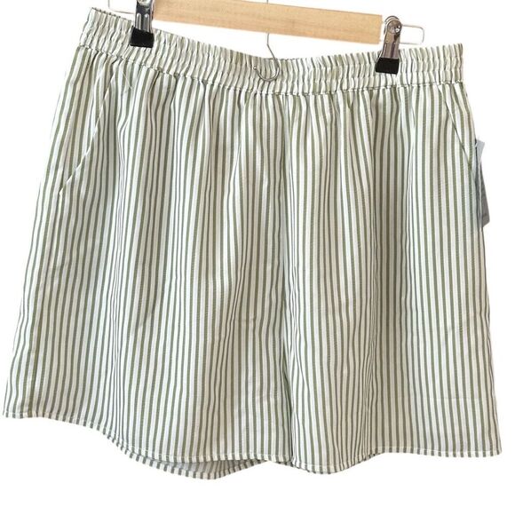 NSR Women's Striped Lined Shorts with Pockets Green Size L Lightweight - Picture 1 of 7